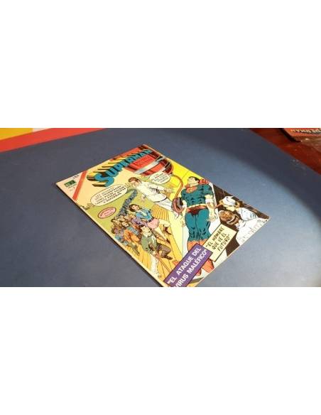 SUPERMAN 886 MUY BUEN ESTADO NOVARO