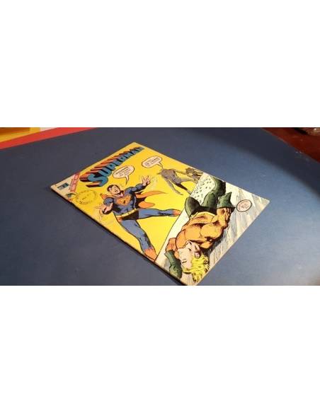 SUPERMAN 917 MUY BUEN ESTADO NOVARO