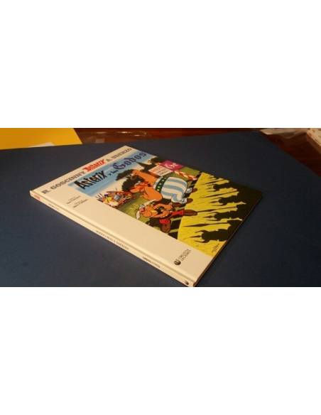 ASTERIX 3 EXCELENTE ESTADO CIRCULO