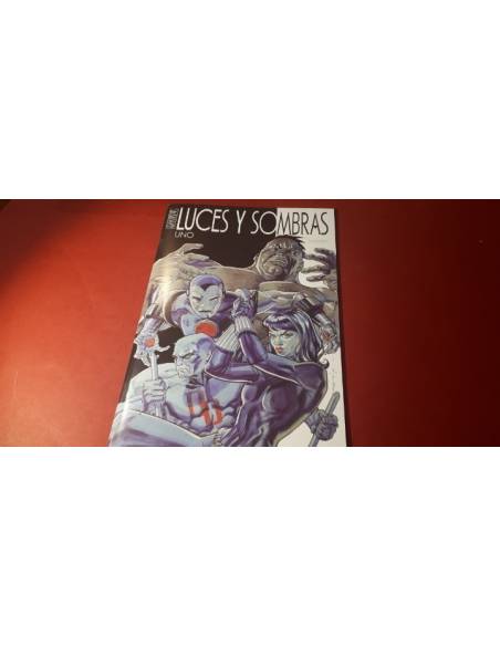 LUCES Y SOMBRAS 1 V.2 EXCELENTE ESTADO FORUM