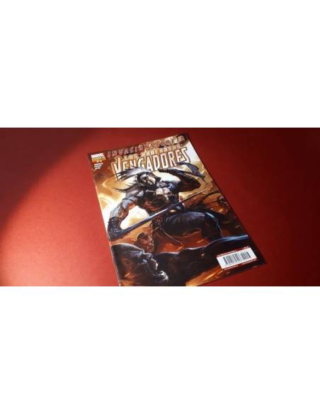 LOS NUEVOS VENGADORES 17 EXCELENTE ESTADO EDICION ESPECIAL PANINI