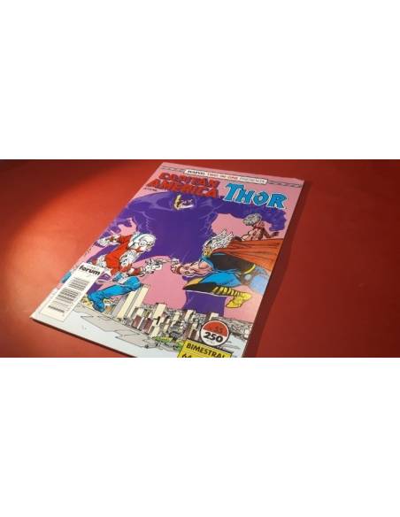 CAPITAN AMERICA 55 EXCELENTE ESTADO FORUM MARVEL TWO-IN-ONE