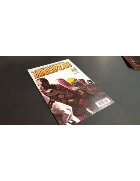 THUNDERBOLTS 5 EXCELENTE ESTADO PANINI