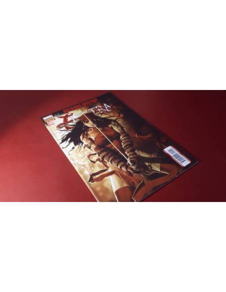 ELEKTRA 2 EXCELENTE ESTADO PANINI REINADO OSCURO