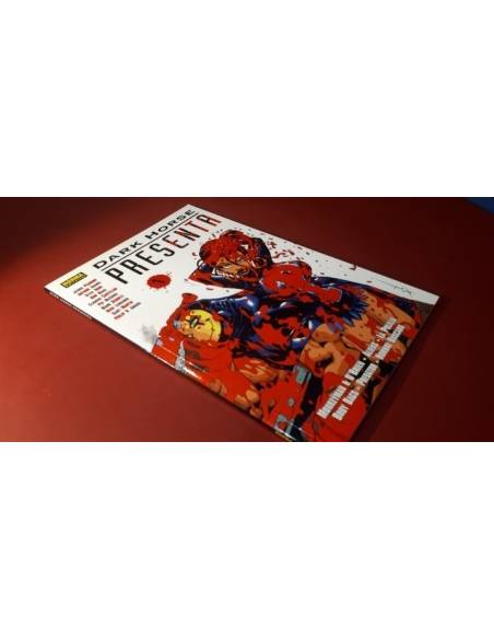 DARK HORSE EXCELENTE ESTADO NORMA EDITORIAL