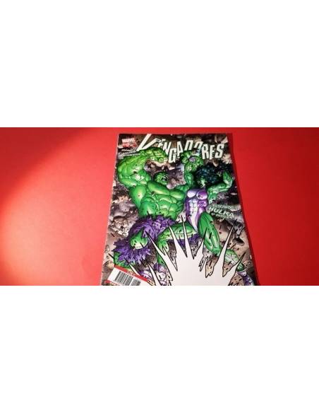 CASI EXCELENTE ESTADO LOS VENGADORES 75 PANINI