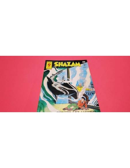 BUEN ESTADO SHAZAM 6 VERTICE