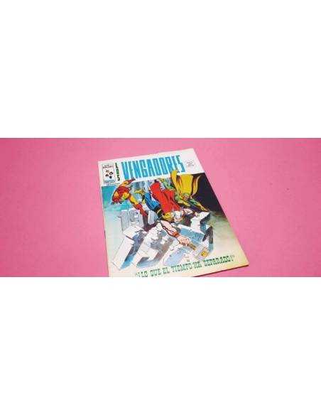 MUY BUEN ESTADO LOS VENGADORES 20 VERTICE VOL II TIENE REPARADA LA PORTADA VER FOTO