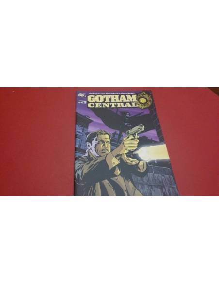 GOTHAM CENTRAL 1 EXCELENTE ESTADO PLANETA