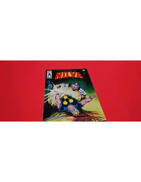 MUY BUEN ESTADO SELECCIONES MARVEL 30 VERTICE