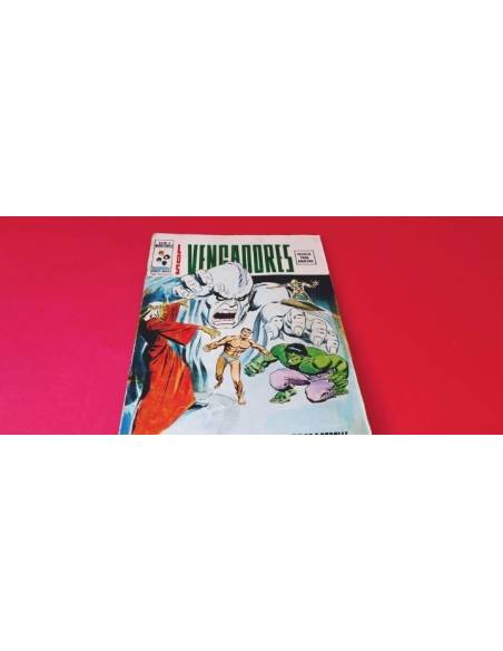 LOS VENGADORES 4 VERTICE VOL II CELO EN PORTADA