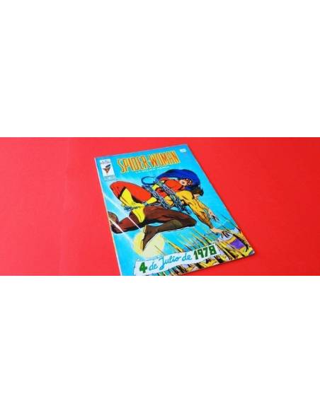 MUY BUEN ESTADO SPIDER WOMAN 4 VERTICE