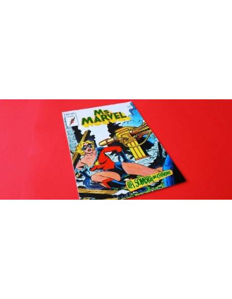 EXCELENTE ESTADO MS.MARVEL 9 VERTICE MIS. MARVEL