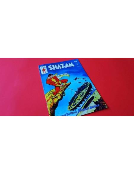 EXCELENTE ESTADO SHAZAM 14 VERTICE