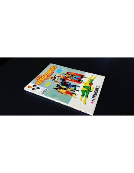 CASI EXCELENTE ESTADO LOS VENGADORES 30 TACO VERTICE