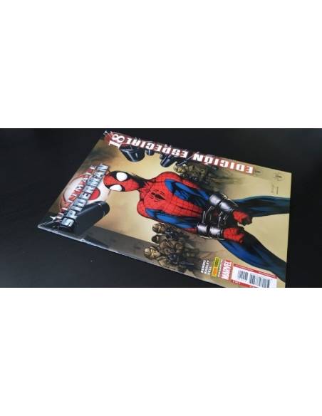 ULTIMATE SPIDERMAN 18 VOL II PANINI