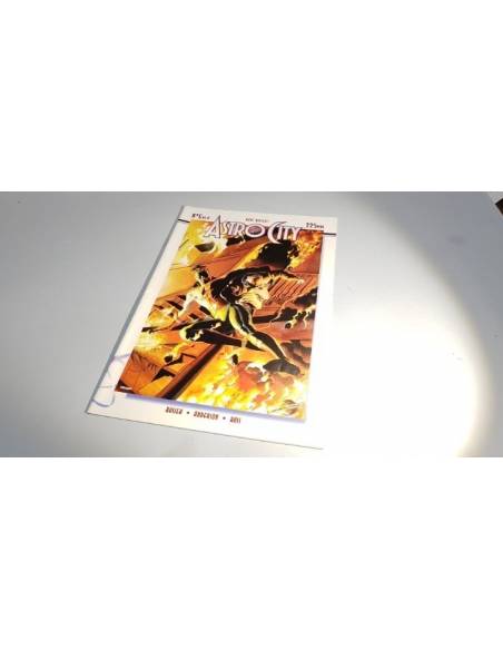 ASTRO CITY 5 EXCELENTE ESTADO PLANETA