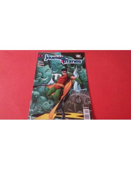 JOVENES TITANES 4 EXCELENTE ESTADO DC