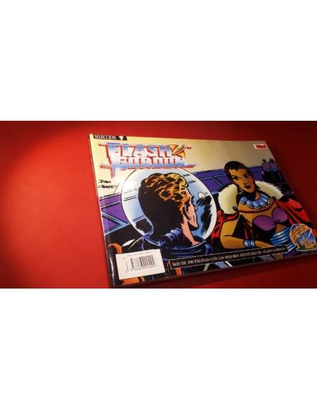 EXCELENTE ESTADO FLASH GORDON SECCION 9 EDICION HISTORICA