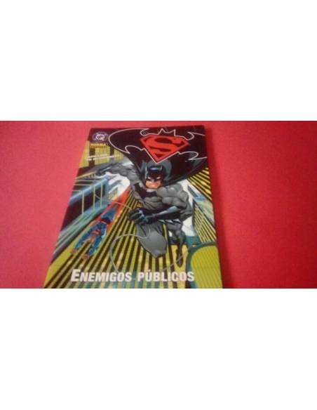 BATMAN SUPERMAN ENEMIGOS PUBLICOS EXCELENTE ESTADO DC