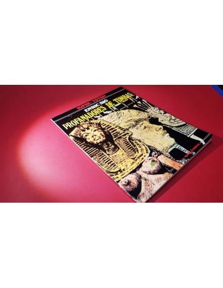 MUY BUEN ESTADO SUPER TOTEM 5 PROFANADORES DE TUMBA ENRIC SIO NUEVA FRONTERA