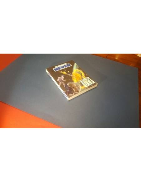 NATHAN NEVER LA CAIDA DE URANIA EXCELENTE ESTADO ALETA