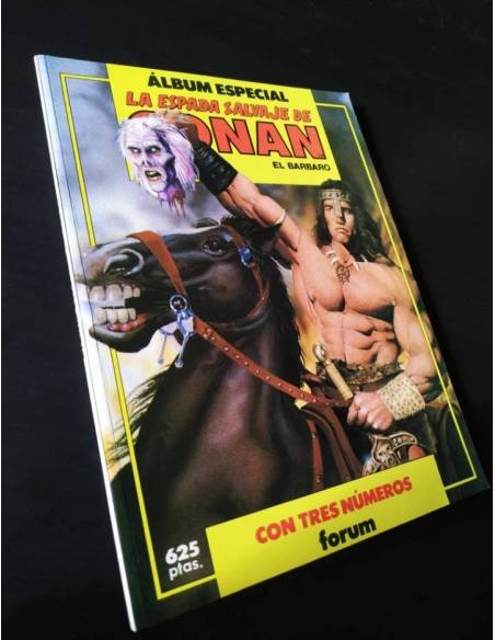 EXCELENTE ESTADO LA ESPADA SALVAJE DE CONAN ALBUM ESPECIAL 93 AL 95 FORUM RETAPADO