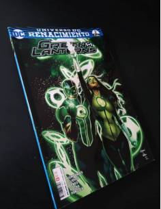 CASI EXCELENTE ESTADO GREEN LANTERNS 2 UNIVERSO DC...