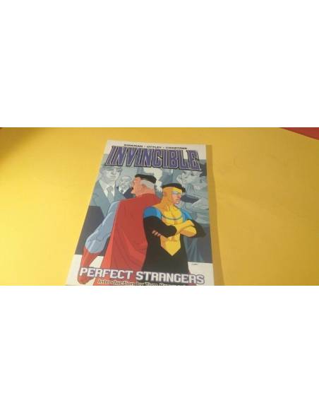 INVINCIBLE PERFECT STRANGERS EXCELENTE ESTADO USA