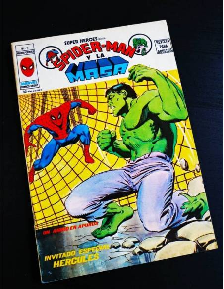 BASTANTE NUEVOO SUPER HEROES 9 ESPECIAL VERTICE SPIDERMAN