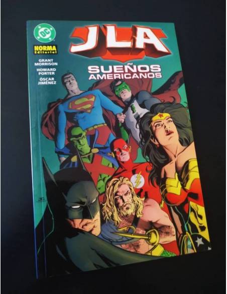 EXCELENTE ESTADO JLA SUEÑOS AMERICANOS PLANETA