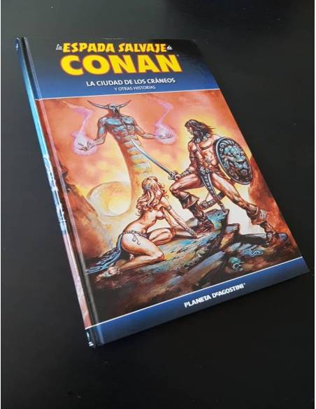CASI EXCELENTE ESTADO CONAN 20 TOMO LA CIUDAD DE LOS CRANEOS PLANETA
