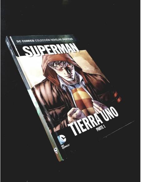 DE KIOSCO SUPERMAN TIERRA UNO PARTE 1 VOLUMEN 3 NOVELAS GRAFICAS TAPA DURA DC ECC