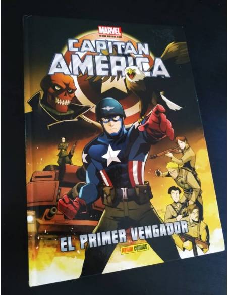 CASI EXCELENTE ESTADO CAPITAN AMERICA EL PRIMER VENGADOR PANINI COMICS