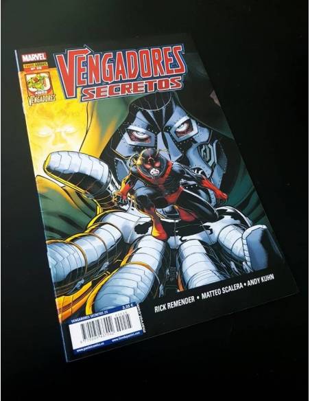 DE KIOSCO VENGADORES SECRETOS 25 PANINI
