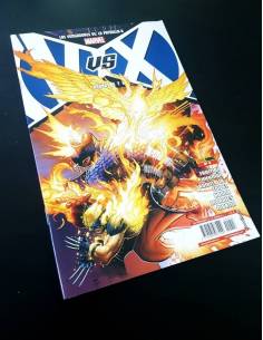 EXCELENTE ESTADO LOS VENGADORES VS LA PATRULLA X 3 PANINI
