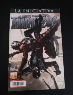 CASI EXCELENTE ESTADO THUNDERBOLTS 3 PANINI COMICS