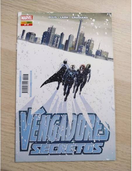 EXCELENTE ESTADO VENGADORES SECRETOS 17 PANINI COMICS