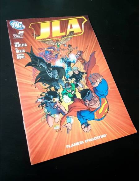 CASI EXCELENTE ESTADO JLA 2 PLANETA