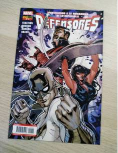 EXCELENTE ESTADO DEFENSORES 2 PANINI COMICS