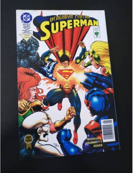 CASI EXCEOENTE ESTADO SUPERMAN VENGANZA CONTRA SUPERMAN DC COMICS