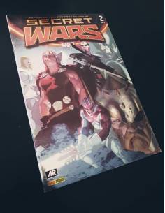 MUY BUEN ESTADO SECRET WARS 2 PANINI