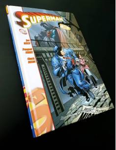 CASI EXCELENTE ESTADO SUPERMAN TOMO PLANETA