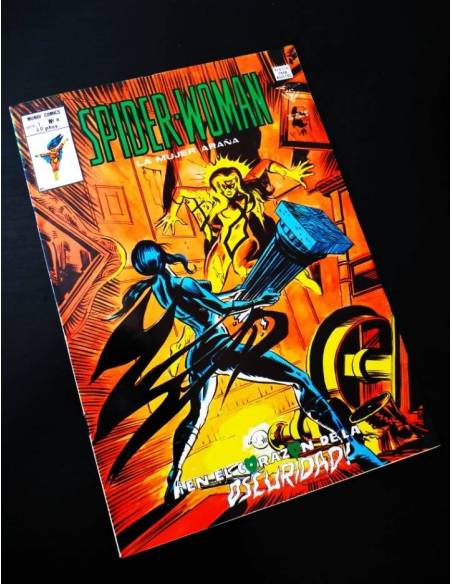 CASI EXCELENTE ESTADO SPIDER-WOMAN 8 VERTICE