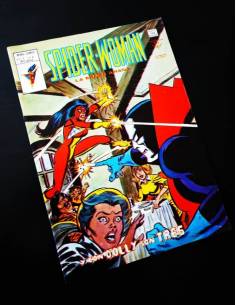 EXCELENTE ESTADO SPIDER-WOMAN 6 VERTICE