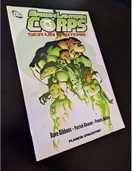 EXCELENTE ESTADO GREEN LANTERN CORPS SER UN LANTERN PLANETA