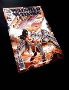 CASI EXCELENTE ESTADO WONDER WOMAN 7 PLANETA