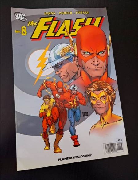 EXCELENTE ESTADO THE FLASH 8 PLANETA