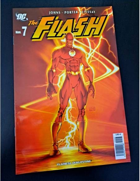 CASI EXCELENTE ESTADO THE FLASH 7 PLANETA