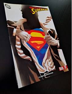 CASI EXCELENTE ESTADO SUPERMAN 10 PLANETA